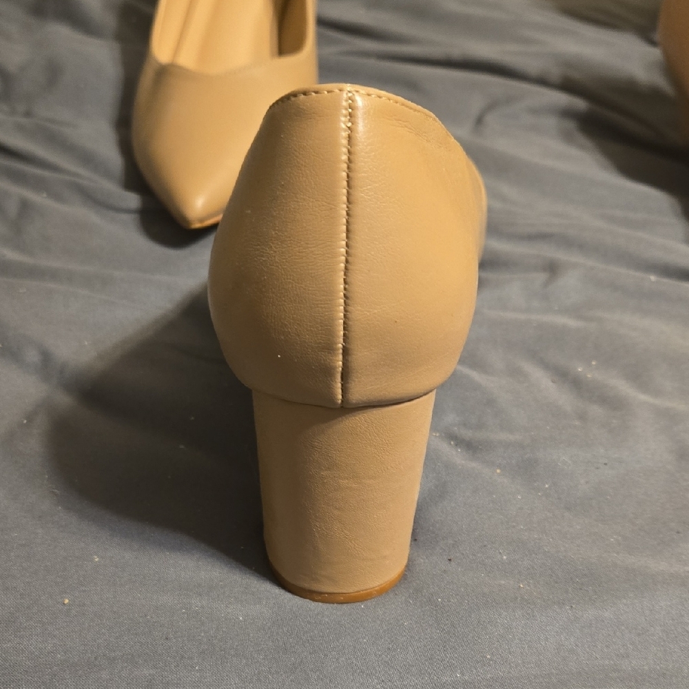 Journee Collection Women's Beige Block Heels - Picture 4 of 13